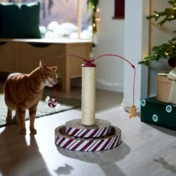 Frisco Holiday Gingerbread Interactive Cat Scratcher Cat Toy With Catnip -Almo nature Sales 360897 PT3. AC SS1800 V1661874178