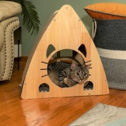 Armarkat Real Wood Triangular Cat Condo, Natural Beige, 22-in -Almo nature Sales 515614 PT6. AC SS1800 V1649347938